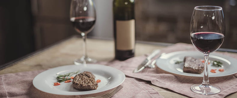 Bordeaux Médoc Rotwein zum Essen